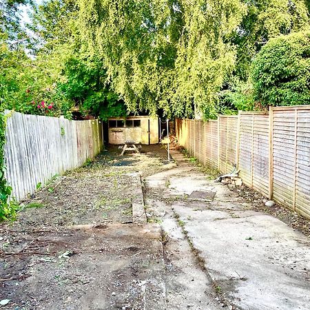Nice 2 Bedroom House In Stowmarket Exteriör bild